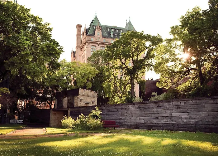 The Fort Garry Hotel, Spa And Conference Centre, An Ascend Collection Hotel Winnipeg